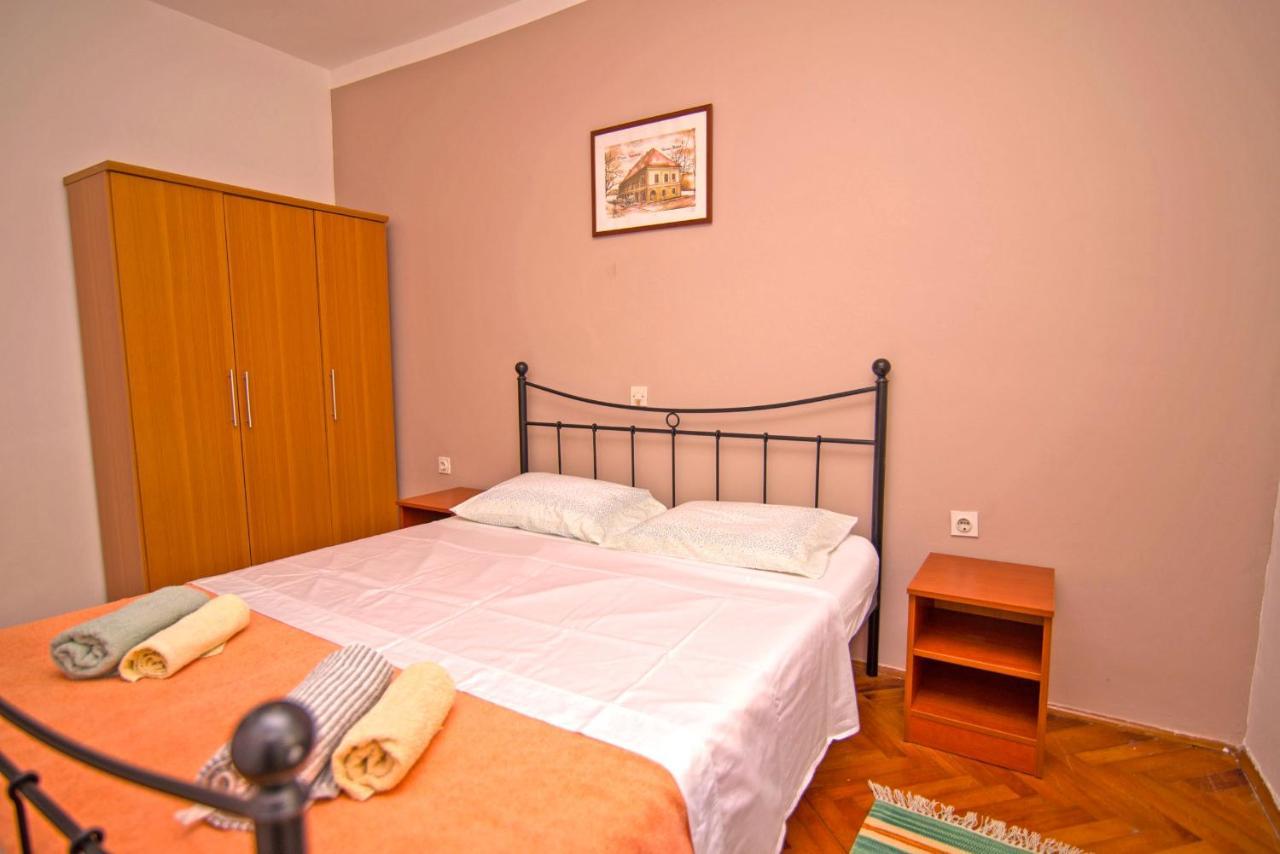 Nena Lägenhet Mali Lošinj Exteriör bild