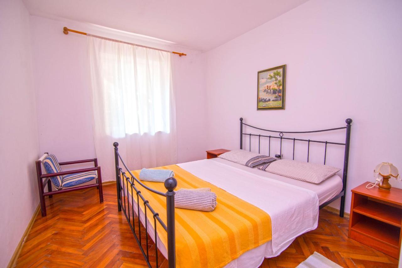 Nena Lägenhet Mali Lošinj Exteriör bild