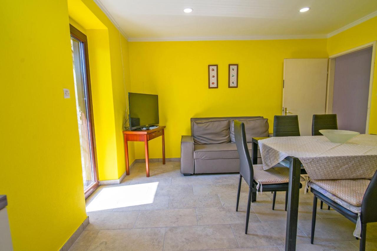Nena Lägenhet Mali Lošinj Exteriör bild