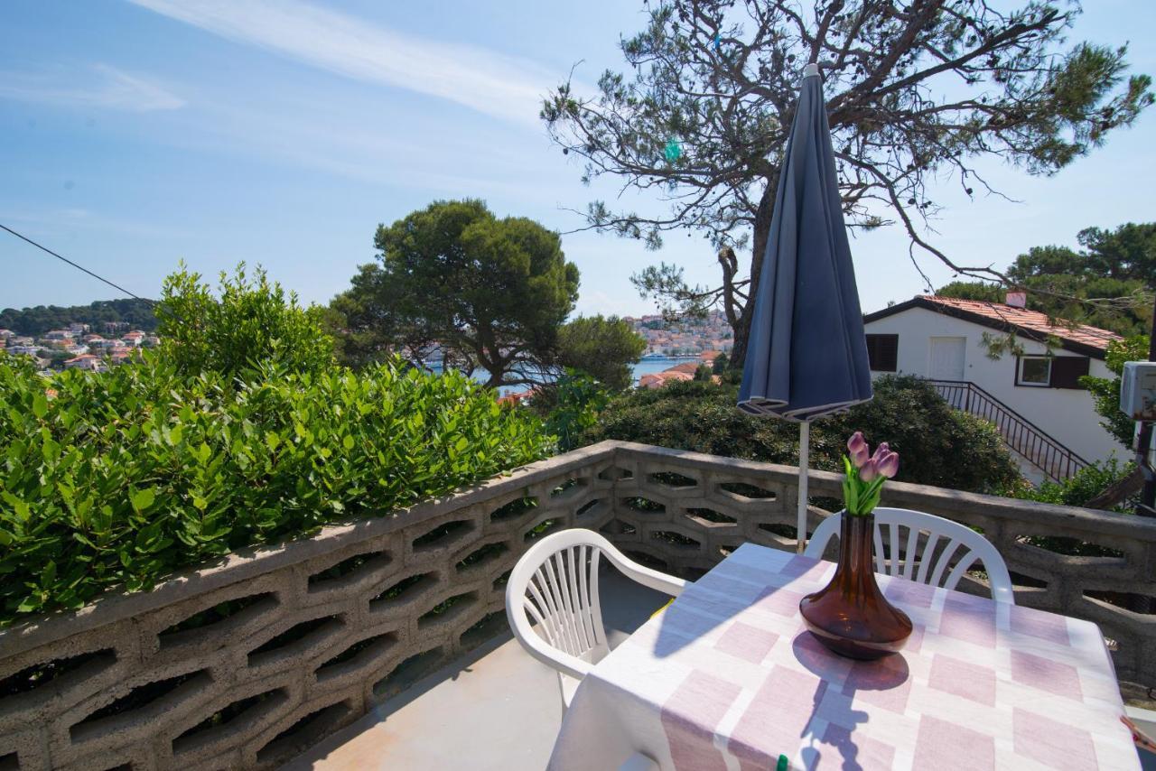 Nena Lägenhet Mali Lošinj Exteriör bild